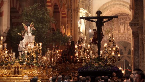 ¿Cómo sería la Semana Santa de Córdoba ordenada según los textos evangélicos?