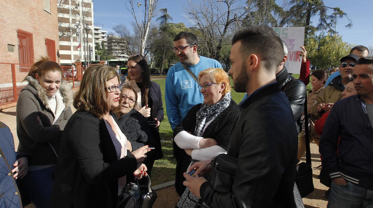 Ángeles Muñoz y Cristian Menacho en los juzgados