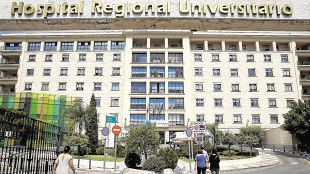 Dos días esperando una cama en un hospital de Málaga