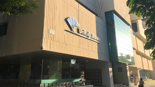 Préstamos desde el móvil con un proceso personalizado gracias a un acuerdo de Unicaja Banco y Fintonic