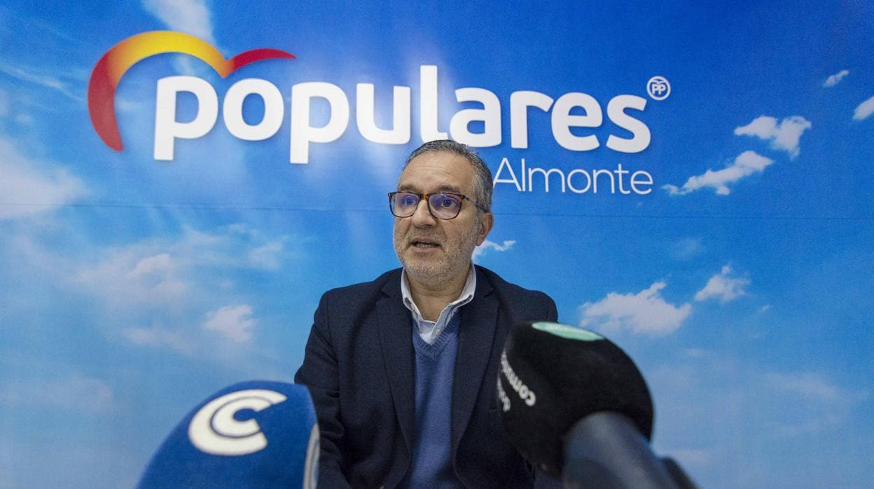 Manuel Ángel Fernández, portavoz del Partido Popular en Almonte