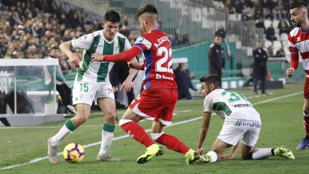 Insuficiente esfuerzo del Córdoba CF ante el Granada (1-2)