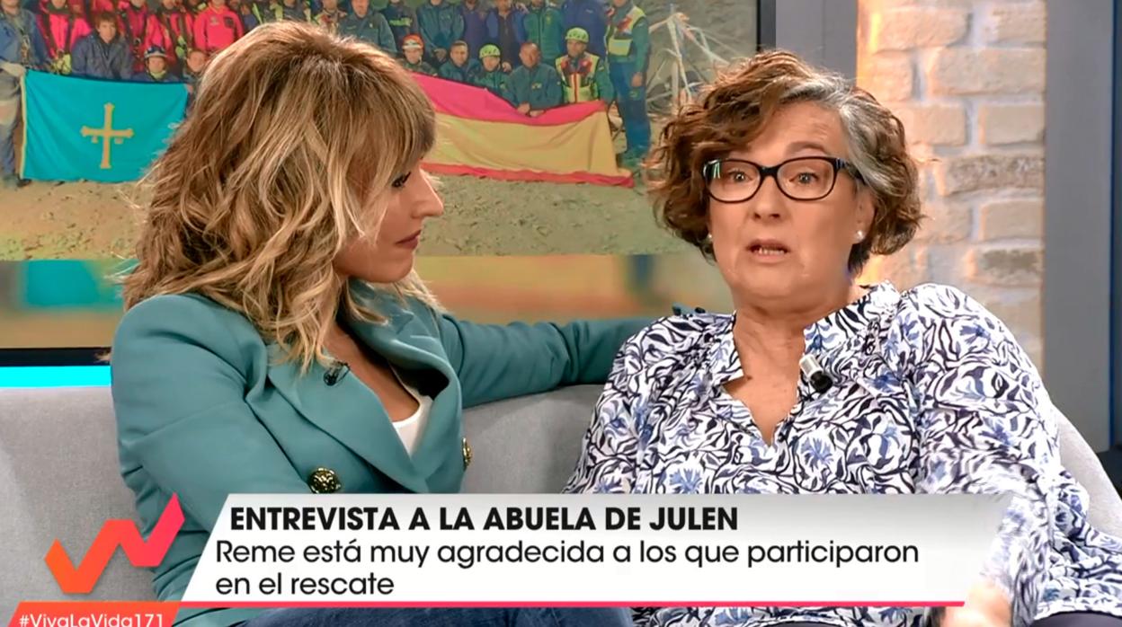 Momento de la entrevista de Emma García a Reme, la abuela de Julen