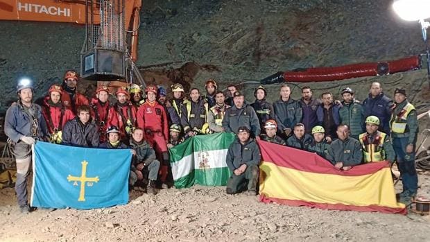La Junta distinguirá al equipo de rescate de Julen con la Medalla de Andalucía