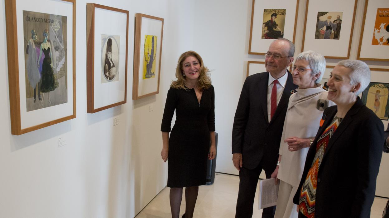 Lourdes Moreno, Francisco de la Torre, Soledad Luca de Tena e Inmaculada Corcho en la exposición