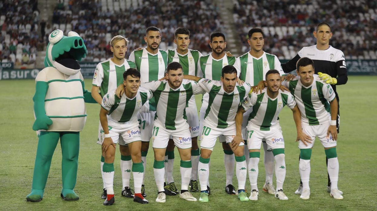 El once titular del Córdoba CF en el primer partido de Liga ante el Numancia