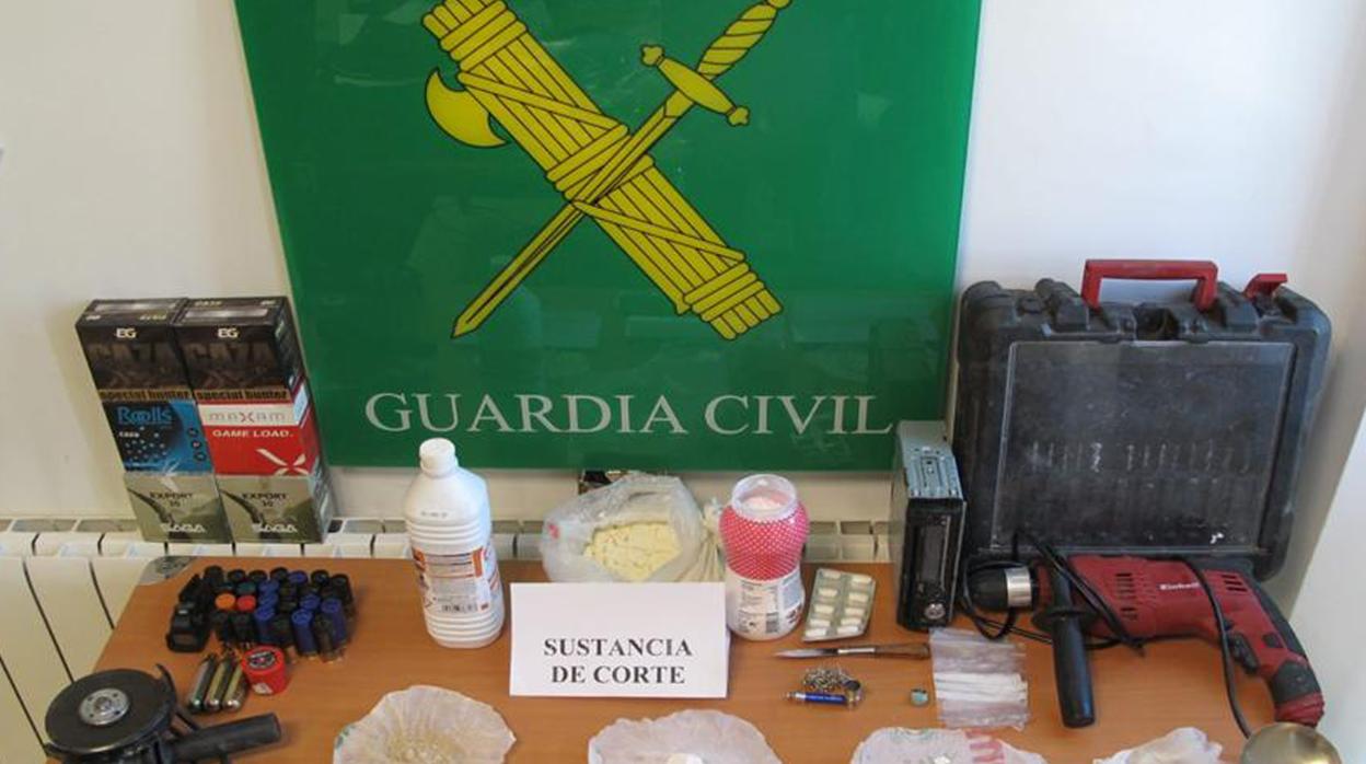 Droga intervenida por la Guardia Civil durante la operación