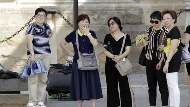 El gasto de los turistas extranjeros aumenta un 0,3% en enero, con 600 millones en Andalucía