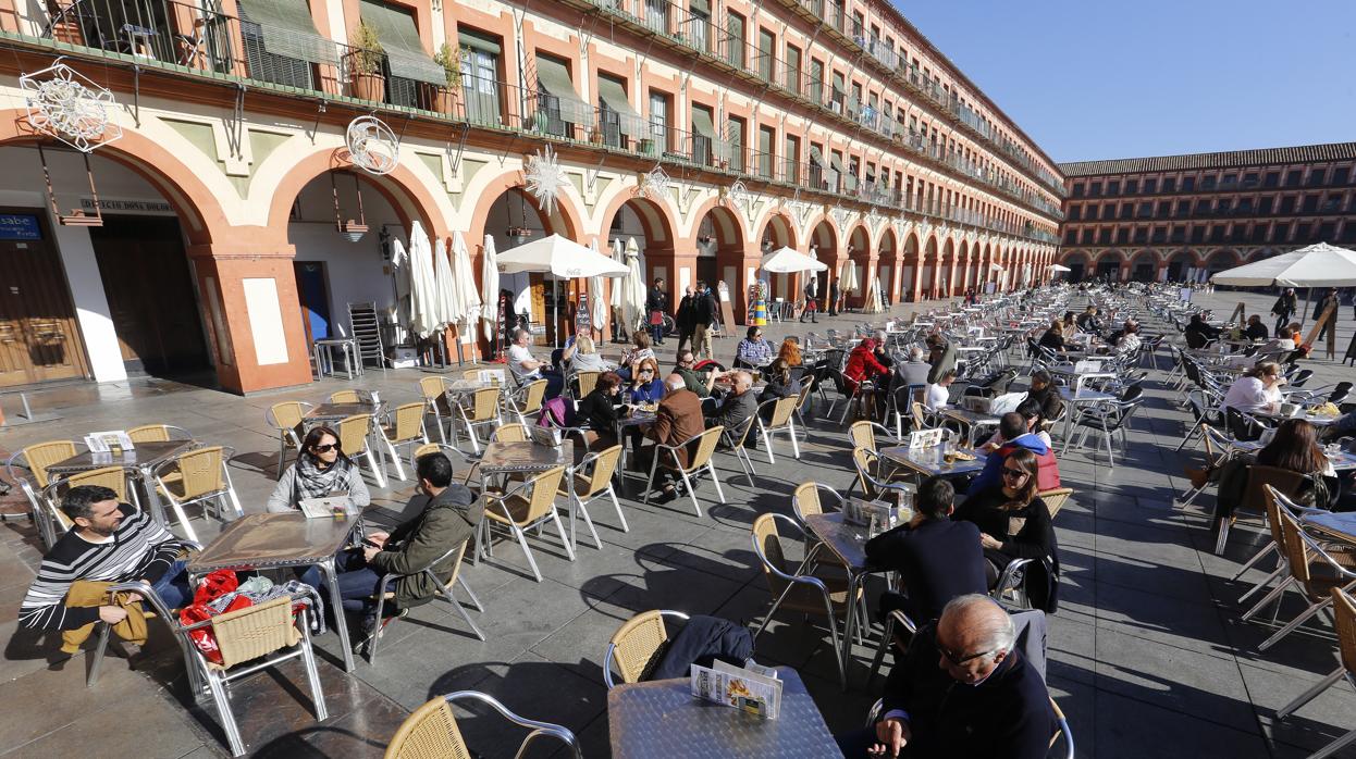 Urbanismo volverá a retirar el mobiliario de la hostelería y el comercio de Córdoba