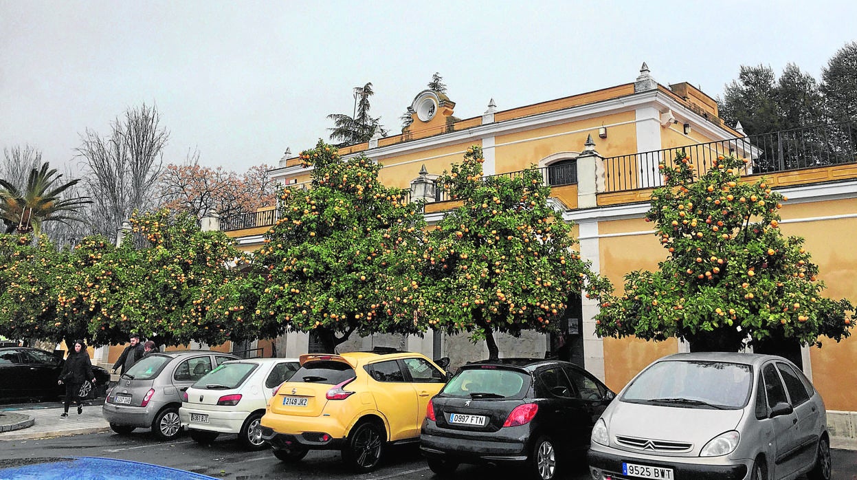 Edificio que se convertirá en un nuevo albergue en la Subbética