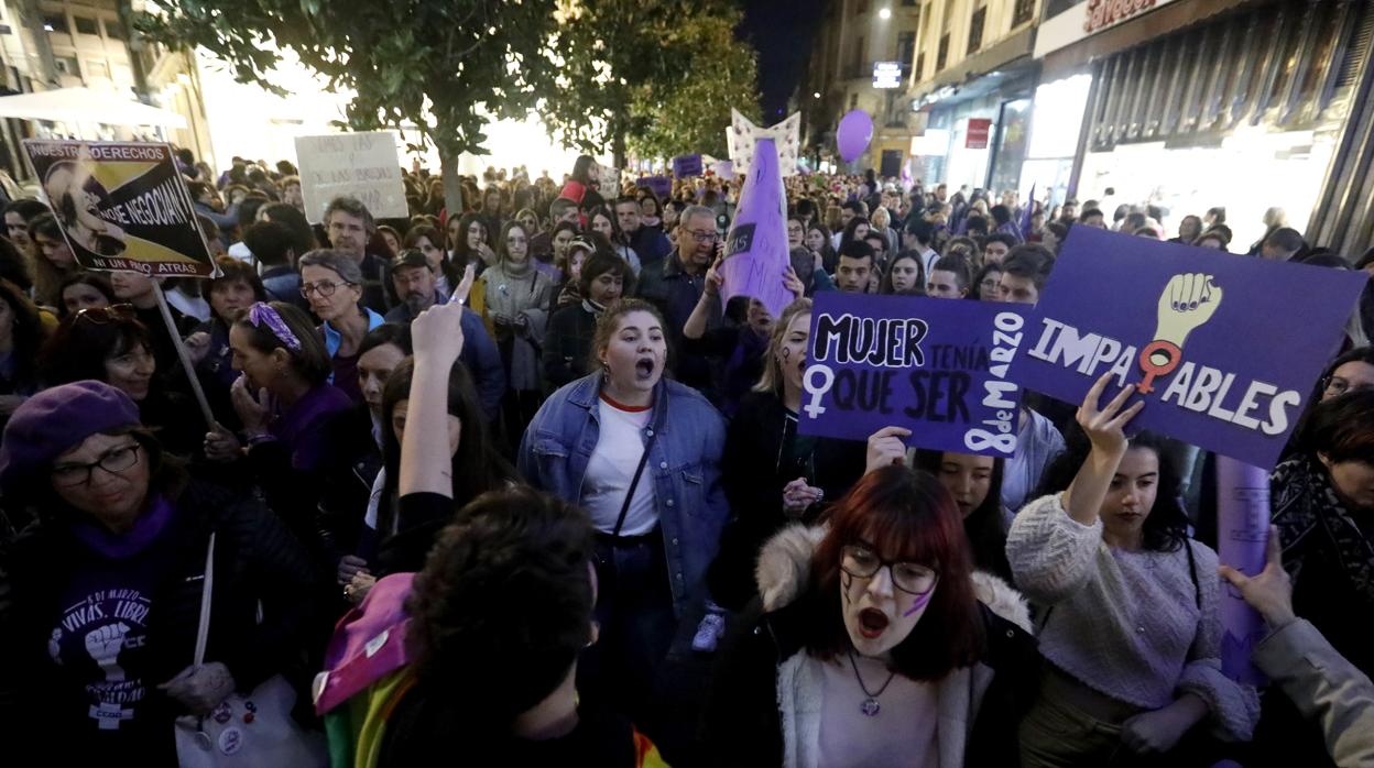 Un momento de la manifestación feminista de este viernes en Córdoba