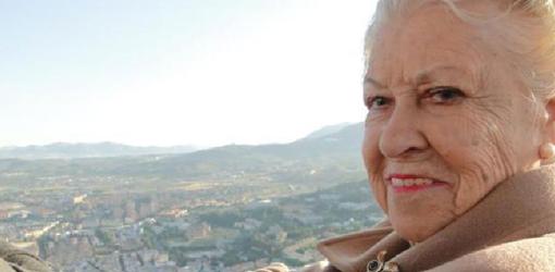 María Fernández-Casas, montada en un globo con 90 años