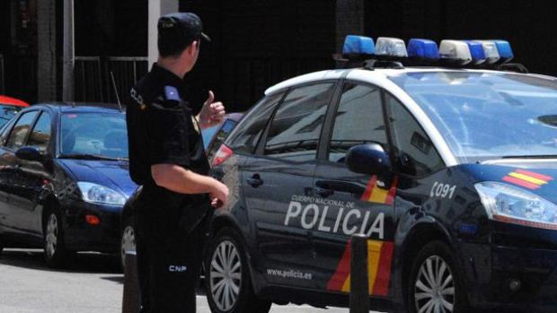 Quema la casa de un vecino de Málaga con él dentro tras una discusión