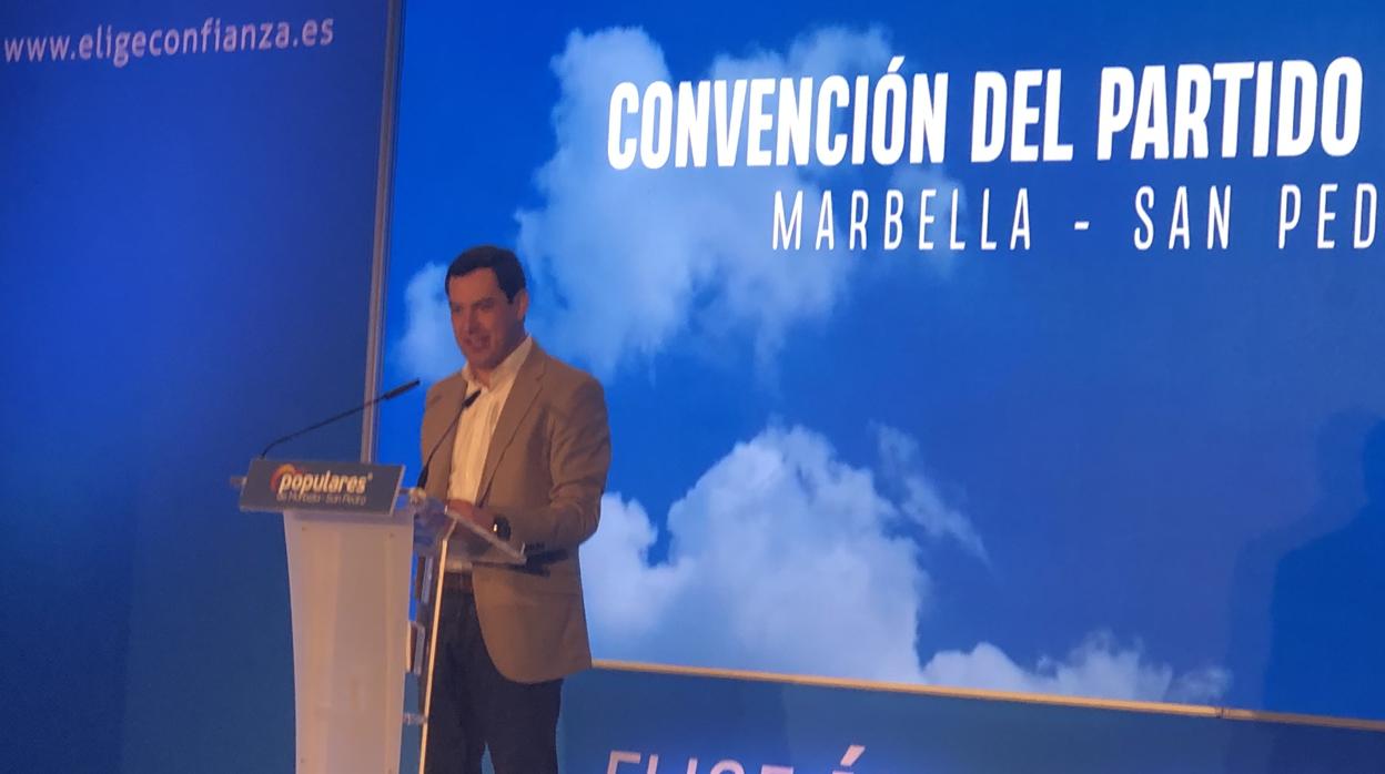 Juanma Moreno durante su intervención en Marbella