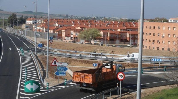 Abre al tráfico la nueva salida de la A-4 a su paso por Córdoba