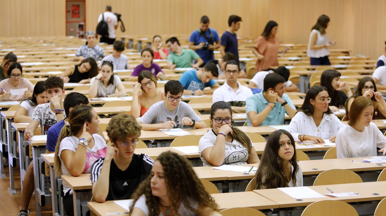 Examen de selectividad en la Universidad de Córdoba