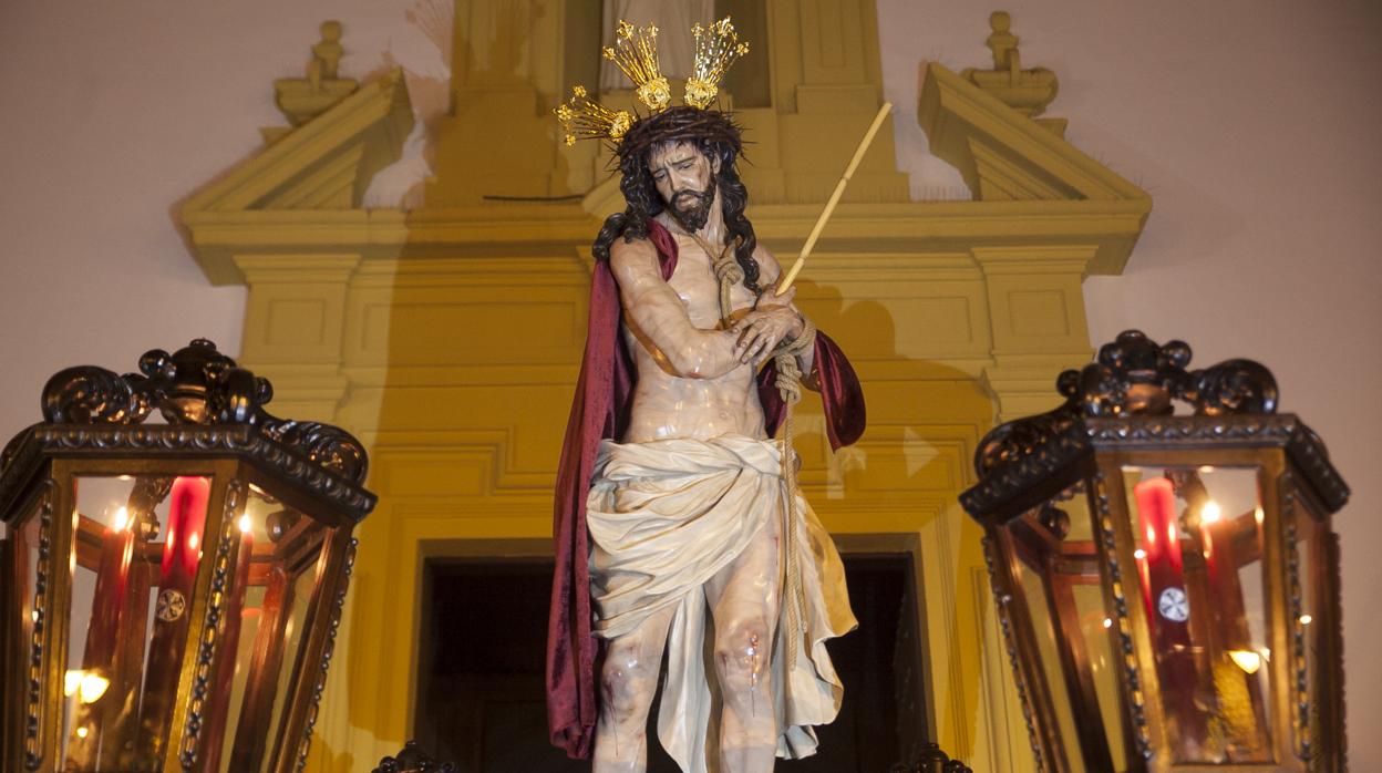 Nuestro Padre Jesús de los Afligidos durante su salida procesional el Sábado de Pasión en Córdoba