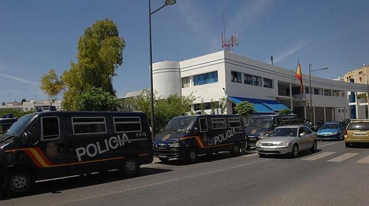 La presunta víctima acudió a la Comisaría de Marbella para denunciar su propio secuestro