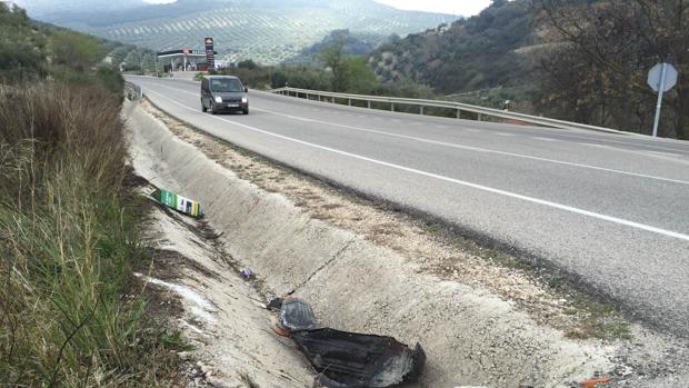 Heridas tres personas en el choque de dos vehículos en la N-432 a su paso por Obejo