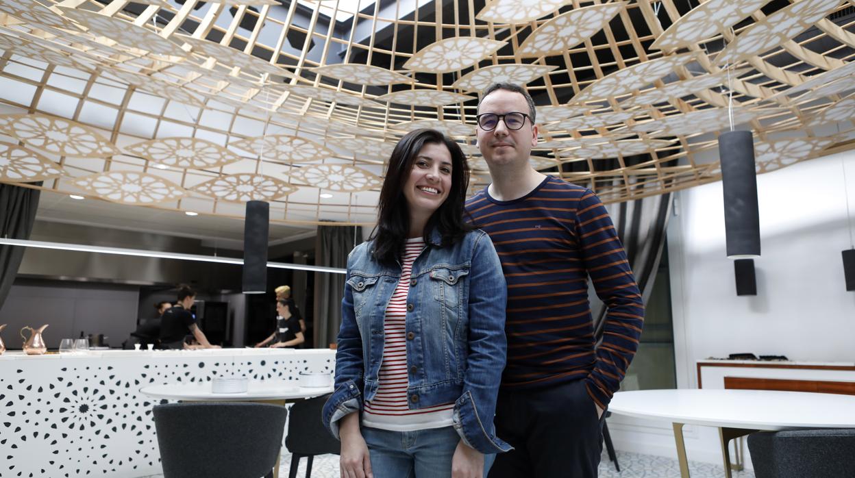 Mariana Tapia y Paco Morales en el restaurante Noor