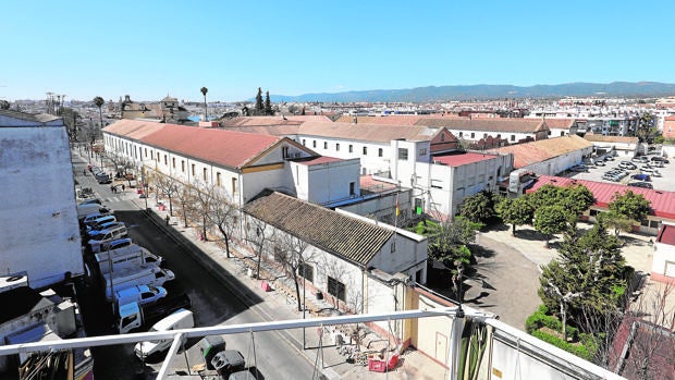 El Ayuntamiento de Córdoba reserva 3 millones para la Farmacia Militar y el edificio de Defensa en Sagunto