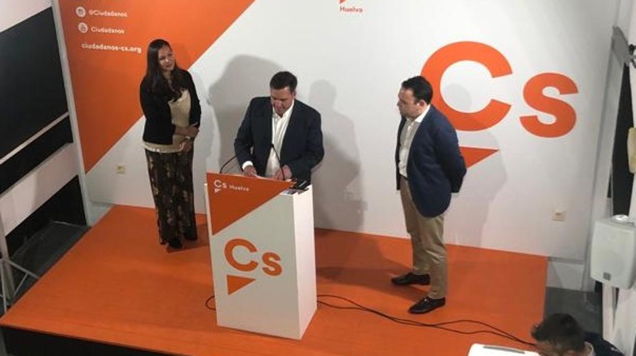 Néctor Santos en su presentación como candidato a la Alcaldía de Huelva