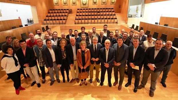 La Diputación de Málaga ahorrará el 70% del gasto eléctrico de la provincia con la instalación de farolas led