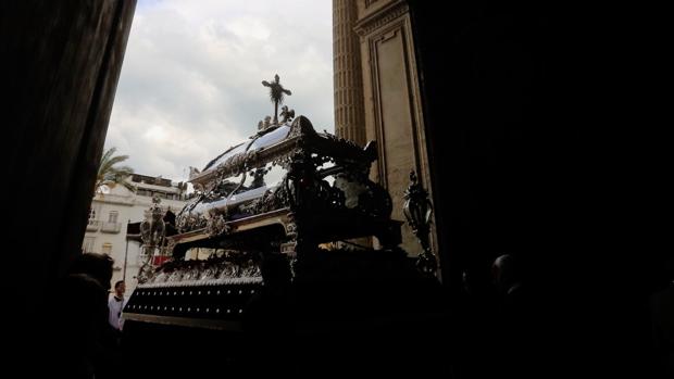 DIRECTO: Sigue el minuto a minuto del Sábado Santo en la Semana Santa de Cádiz 2019