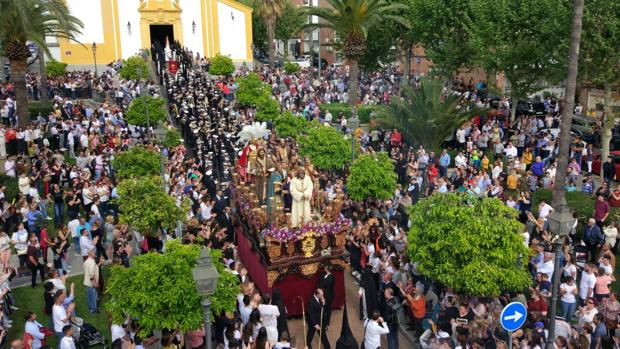 Semana Santa de Córdoba 2019 |El Amor y el Huerto completan un pletórico Domingo de Ramos