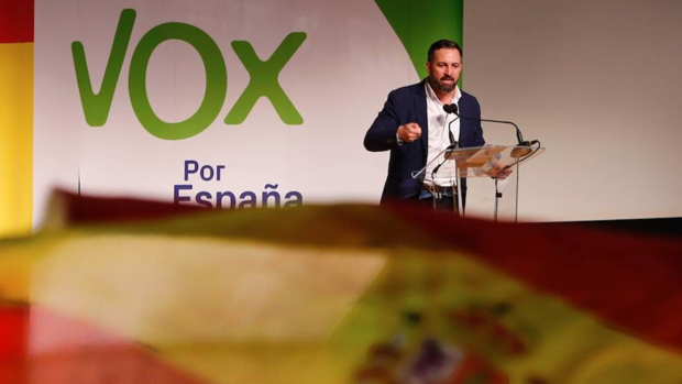 Santiago Abascal critica la «censura» en el debate de candidatos mientras Vox evita decir que «venía bien»