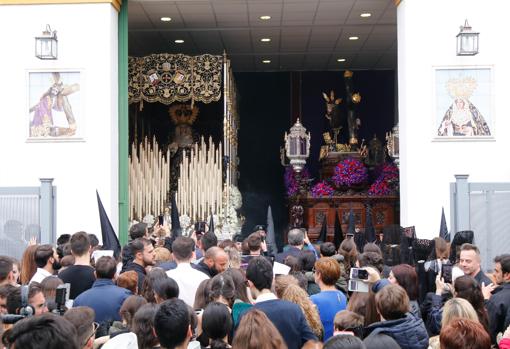 El público se congregó en San Cayetano pese a la lluvia