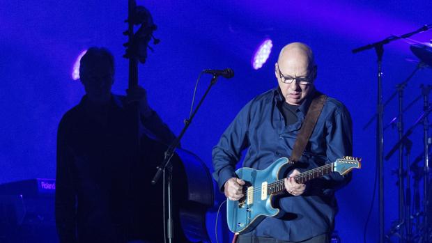 Mark Knopfler se despide de Andalucía en la Plaza de Toros de Córdoba