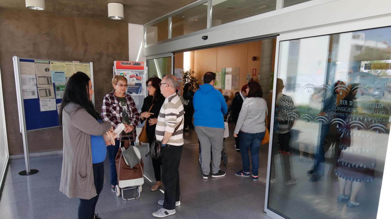 Primer día de las mejoras en atención primaria en Córdoba: entre la desinformación y la expectativa