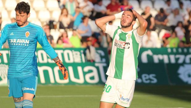 Prueba de una decandencia: el descenso del Córdoba CF a Segunda B podría ser matemático en Las Palmas