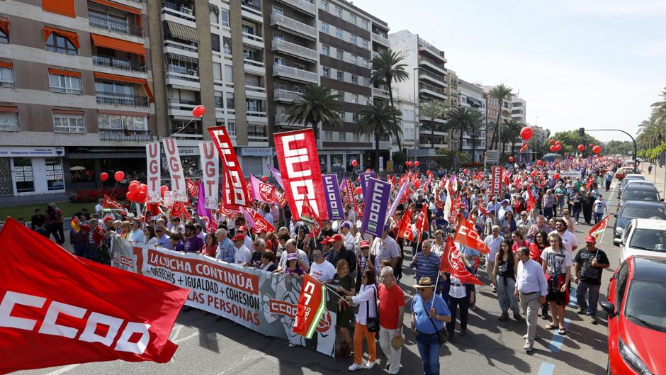 Manifestación del 1 de mayo en Córdoba: Los sindicatos exigen mejoras laborales al nuevo Gobierno