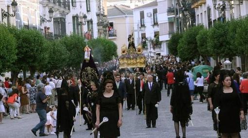 Mayo en la provincia de Córdoba: las otras caras del mes de la flores