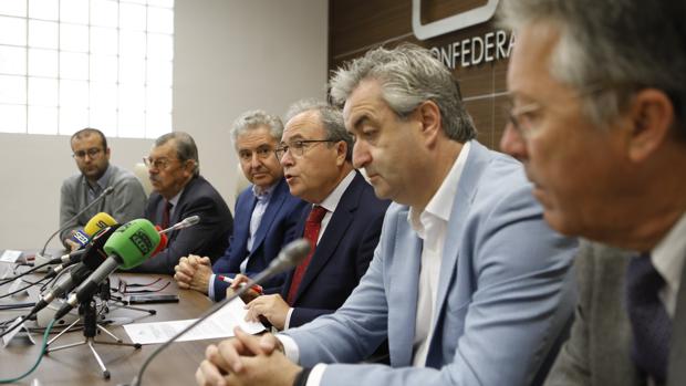 El sector turístico pide a los partidos más promoción de Córdoba y una apuesta por el viajero de negocios