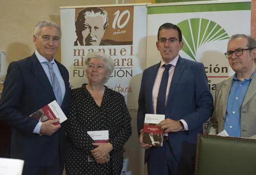 Presentación de la antología de Manuel Alcántara editada por la Fundación Unicaja