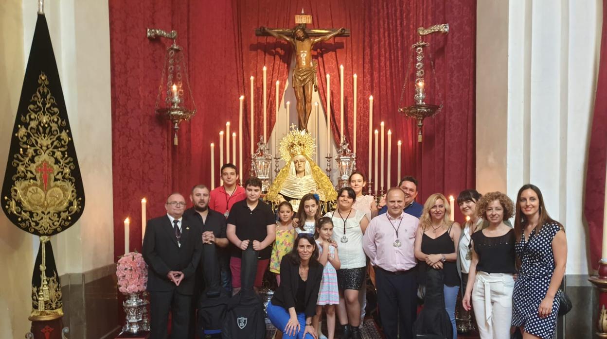 El coro Santísimo Cristo de las Penas en la función principal de Nuestra Señora de los Desamparados