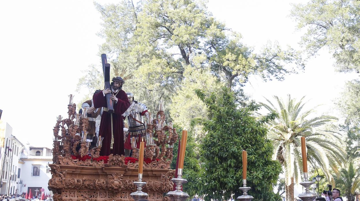 Paso de misterio de Nuestro Padre Jesús del Buen Suceso durante su salida procesional el Martes Santo