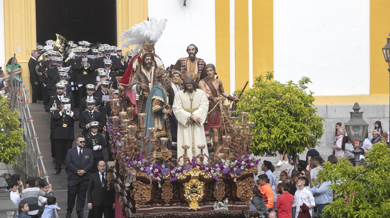 Nuestro Padre Jesús del Silencio en el Desprecio de Herodes durante su salida procesional del 2019