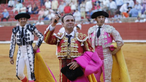 Oreja para Antonio Ferrera y Ginés Marín en la primera de la feria de Córdoba