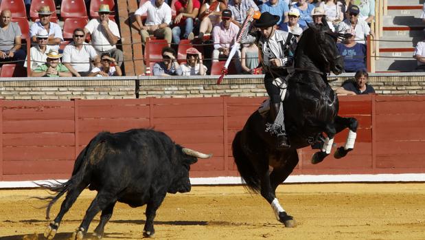 Oreja para Pablo Hermoso de Mendoza en el cierre de la feria taurina de Córdoba