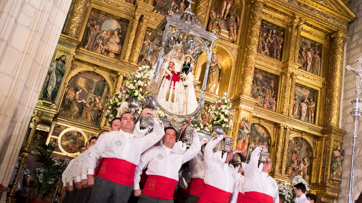 Procesión de la Santísima Virgen de Araceli en Lucena