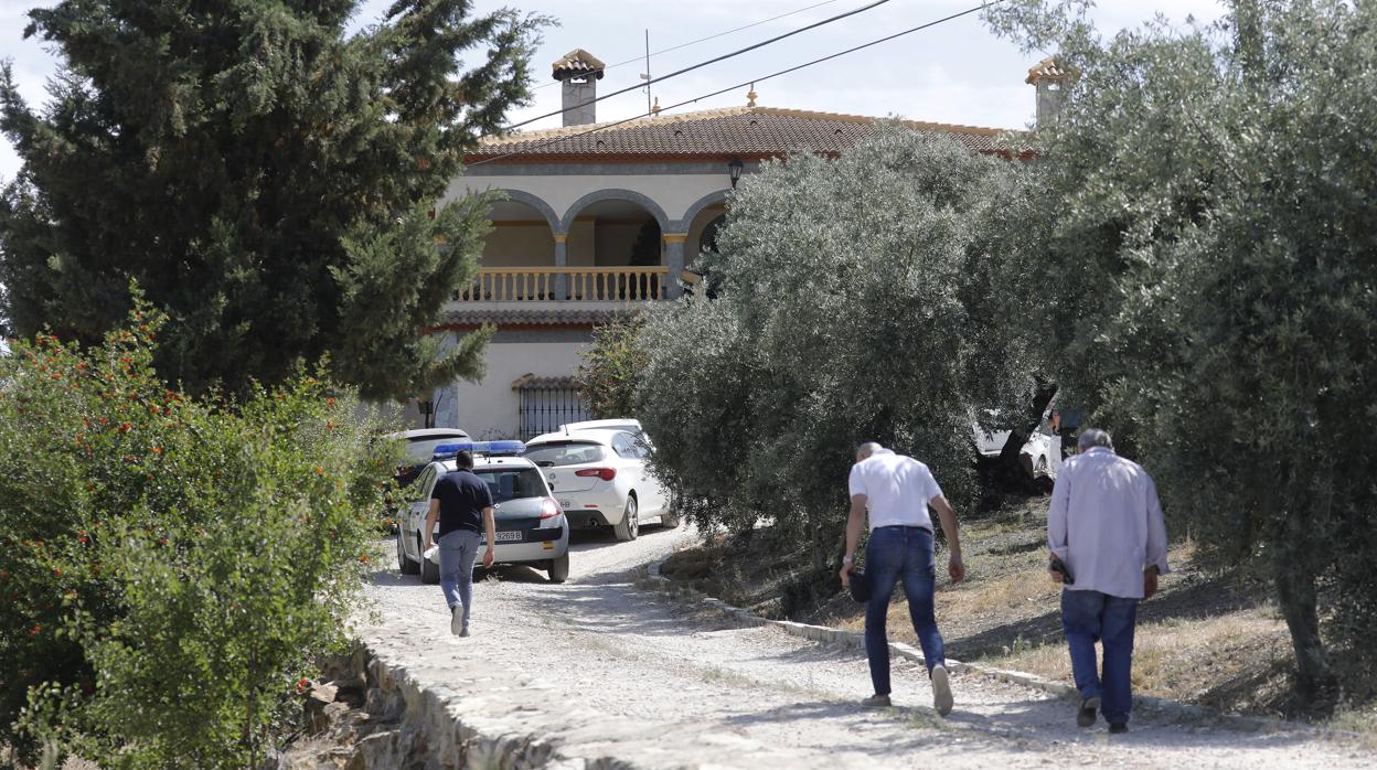 Vivienda donde fueron hallados los dos cuerpos sin vida