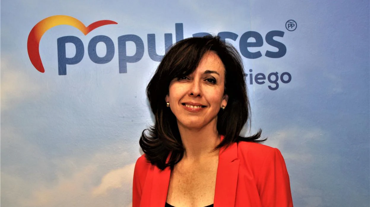 La candidata del PP a la Alcaldía de Priego, María Luisa Ceballos