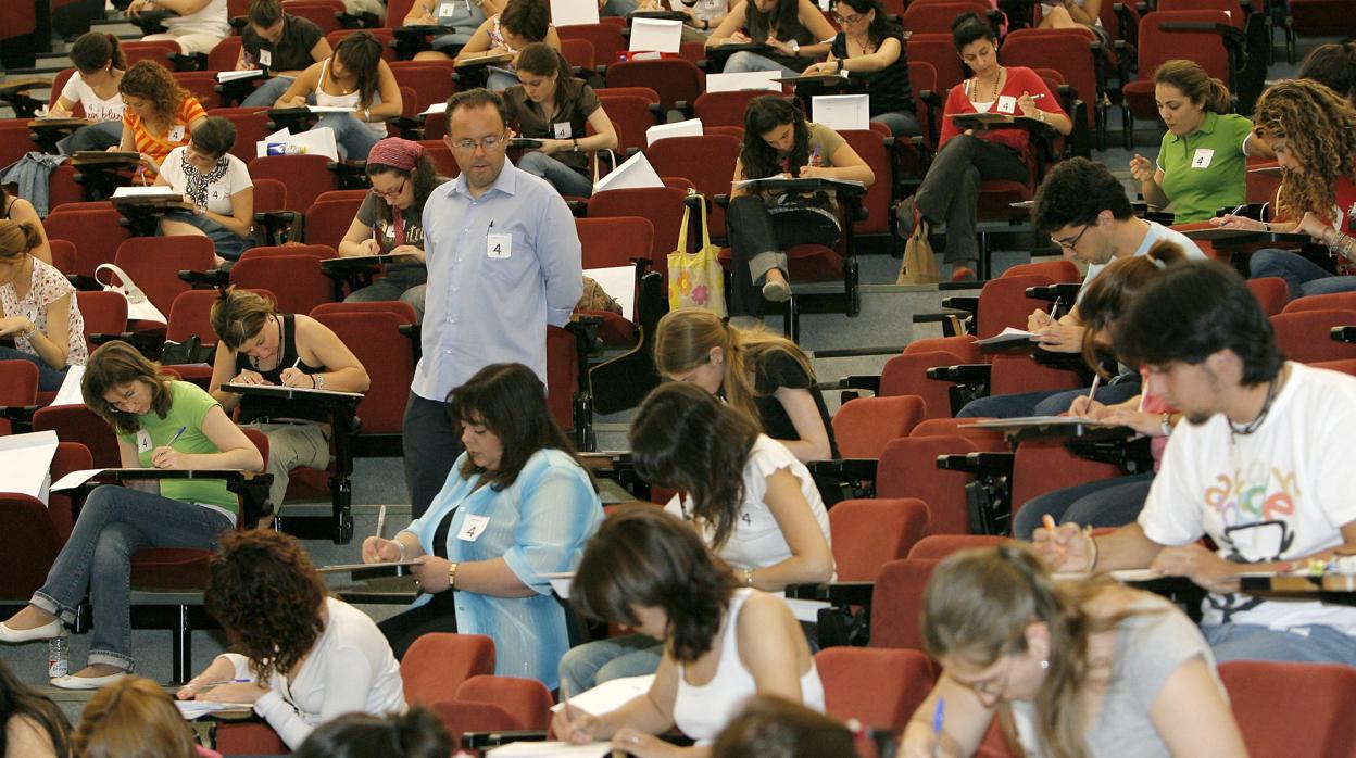 Exámanes para una oposición en el Campus de Rabanales