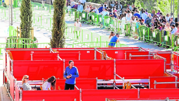 Un juzgado ordena al Ayuntamiento de Córdoba pagar el montaje de los palcos de la carrera oficial de 2017