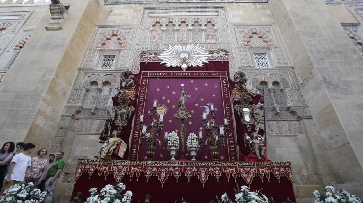 El altar del Remedio de Ánimas en el Corpus Christi de Córdoba 2019