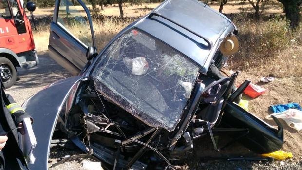 Fallece una mujer tras una salida de vía en la A-424, a escasos kilómetros de Cardeña
